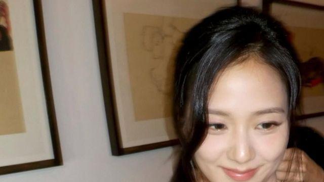 취향 따라 극명히 갈린다는 지수의 극과 극 디올 룩