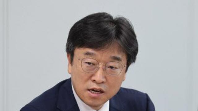 與이용우 