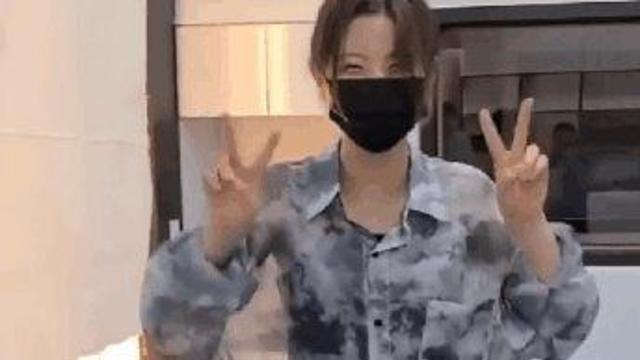 아들 체육관 와서 치마입고 백덤블링하는 엄마