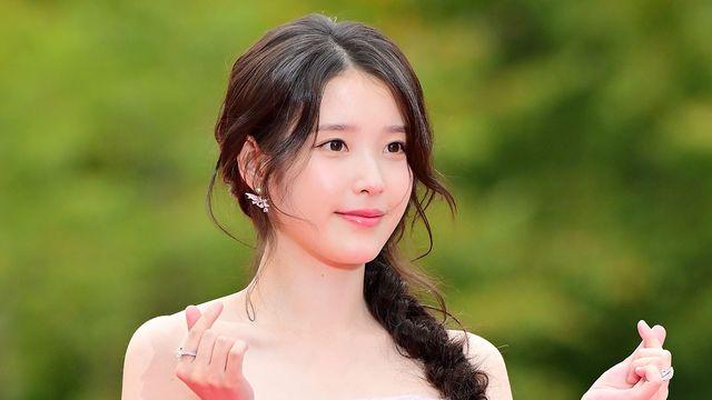 볼살 쪄서 예뻐졌다? '뭐가 살쪄!'…아이유는 아이유, 레드카펫 위 여신 자태 [엑's 이슈]