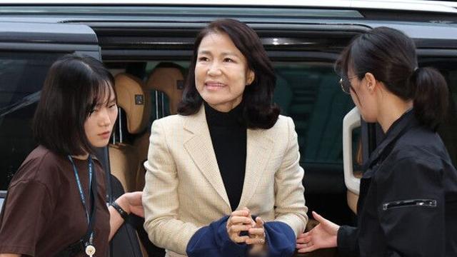 출석 불응' 이진숙 전 방통위원장 수갑찬 채 압송…선거법 위반 혐의(종합2보)