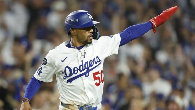 '베츠 4안타 폭발' 다저스, 신시내티 꺾고 NLDS 진출(종합)