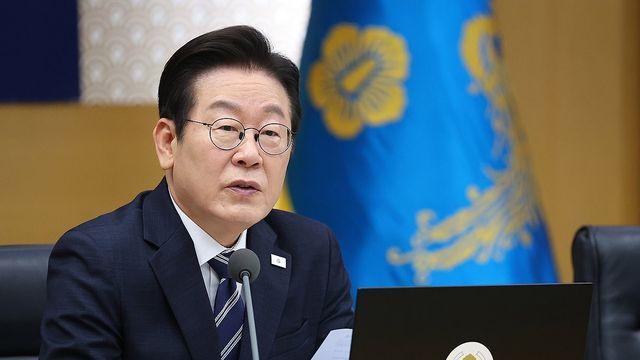 李대통령 지지율 57%…2주 前보다 2%p 하락[NBS](종합)