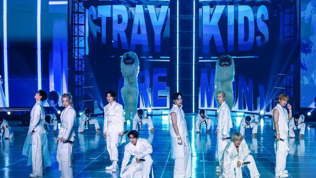 스트레이 키즈, 대중문화교류위원회 출범식에서 특별 공연