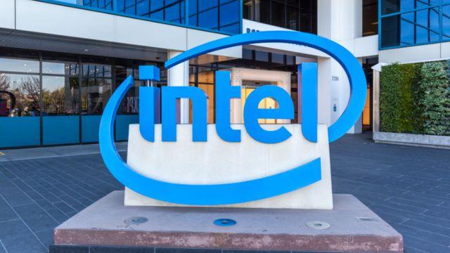 적에서 동지로? 인텔, AMD 칩 생산 논의 중...TSMC 독주 흔들리나