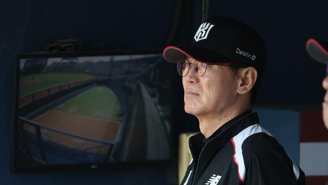 마음 착잡한 이강철 감독 