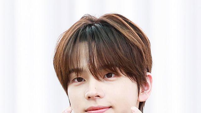 [NC포토] 투어스 신유, 이 구역 귀요미