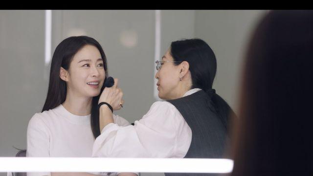 김태희 전담 아티스트→수백만 구독자 크리에이터 총출동 (저스트 메이크업)