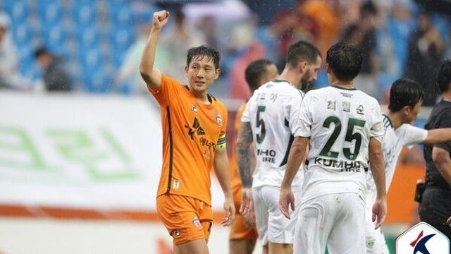 ‘남태희 극적 동점골’ 제주, 안방에서 귀중한 승점 1점 확보...‘전북의 우승 넘버 6’