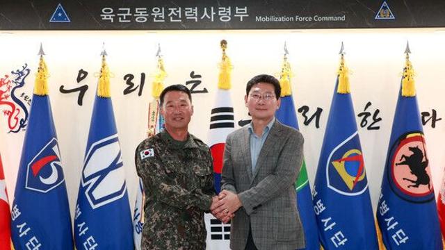 이상일 용인시장, 추석 앞두고 군부대·전통시장 방문