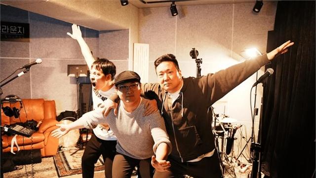 “Play This!”… 데이쿠든, '밴드 온 남한산성'서 록(Rock) 음악 연주