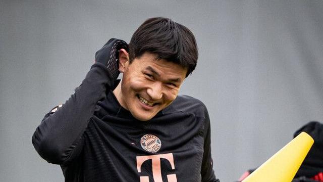 “김민재 통증 참고 끝까지 뛰었다” 부상 악령? “불편한 기색 보여...훈련도 불참”