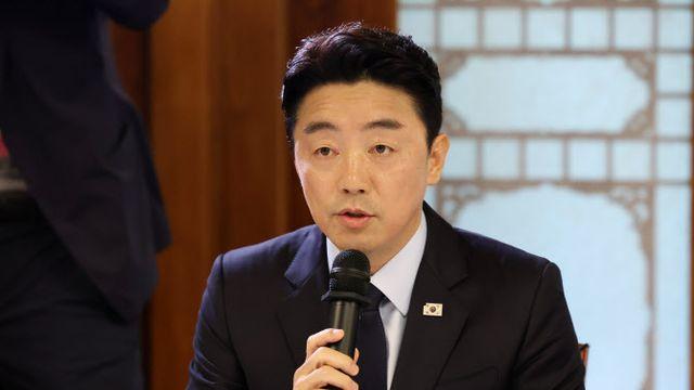 강훈식 