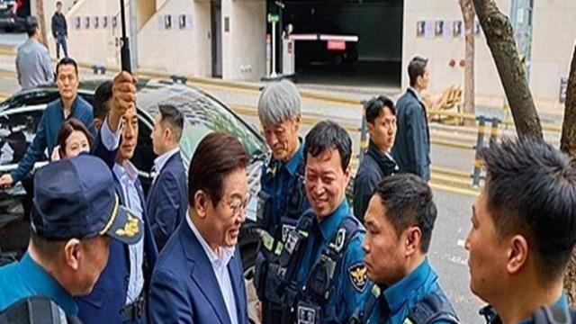 이재명, 황금연휴 대비 치안점검…상인·아이들과 소통 시간도 가져