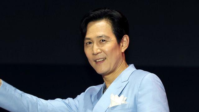제대로 경사났다…이정재, 한국인 최초로 영광의 '이 상' 받았다