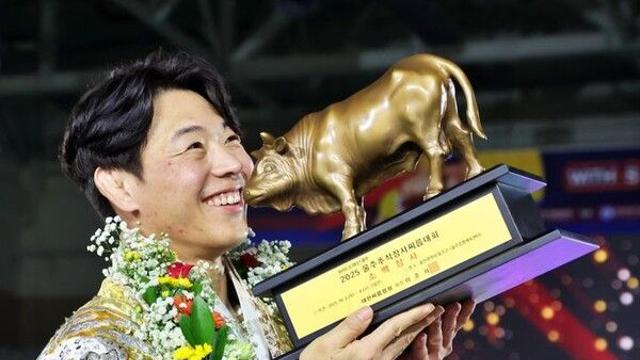 이완수, 울주추석장사씨름대회 소백장사 등극…통산 3번째 정상