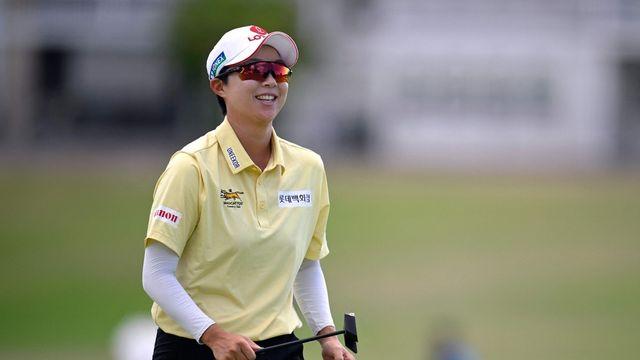 김효주·황유민, LPGA 투어 롯데 챔피언십 3R 1타 차 공동 2위