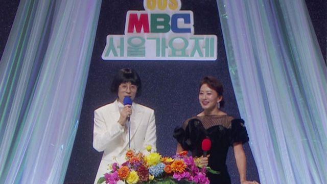 김희애, 볼륨 머리+레드 립으로 80년대 책받침 여신 소환 “고민 많이” (‘놀뭐’)