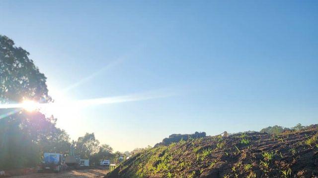 브리즈번 52일차 - 펜스 옮기기, windrow rolling