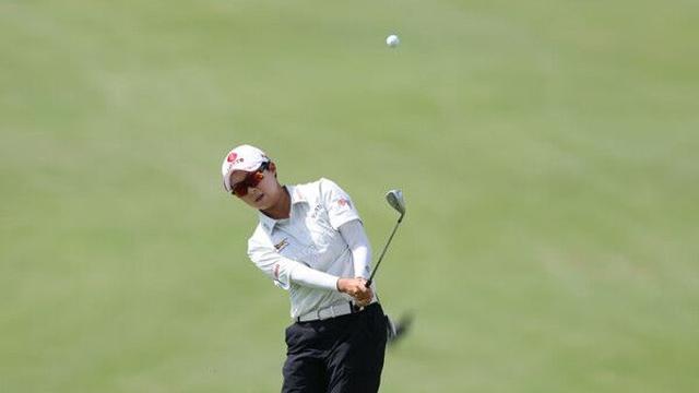 김효주·황유민, LPGA 투어 롯데 챔피언십 3R 공동 2위…선두와 1타차
