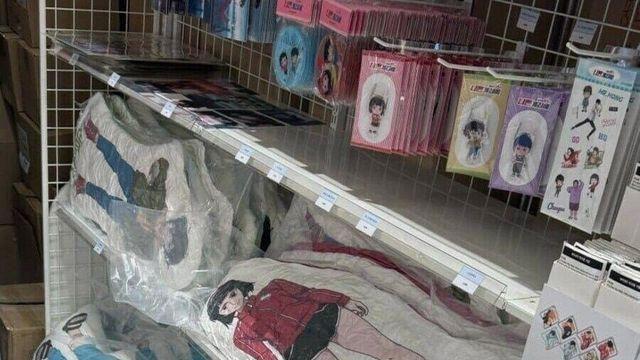 무려 40년만에 신작 나오는  굿즈 근황 