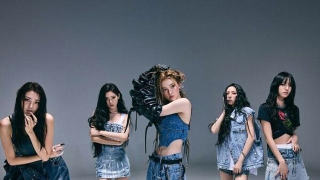 테디 걸그룹 미야오, 5개월 만에 신곡…스모키 '버닝 업'
