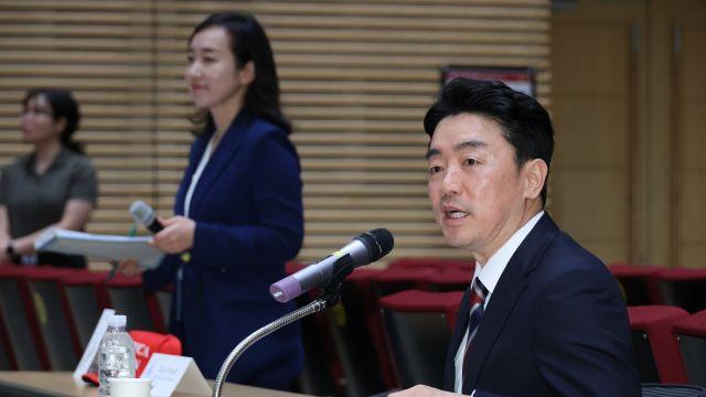 강훈식 