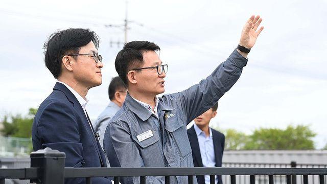 정부, 돈줄 쥐고 석화 구조조정 최대압박…업계 눈치싸움 치열