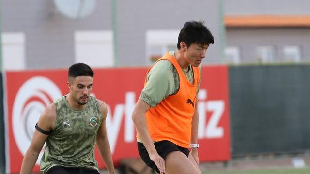 알라니아스포르 황의조, 시즌 1호 골…팀은 2-2 무승부