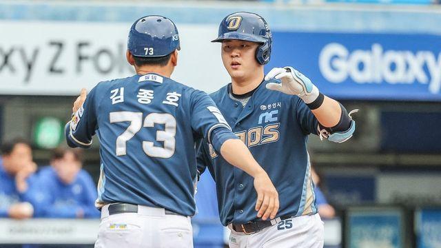 권희동·김휘집, 포수 마스크 써야 하나…최고의 시나리오에도 호부지 미소 잃었다