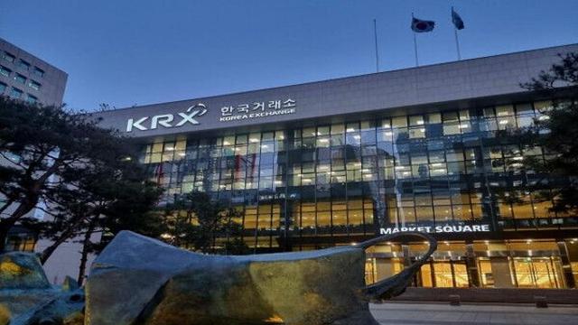 IMF “은행 밖 돈이 시장의 판을 흔든다...금융 권력지형의 분수령