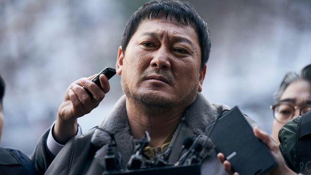 추석 연휴에 터졌다...49만 명 몰리며 '시청률 1위' 찍은 752만 한국 영화