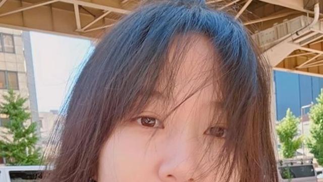 “해피 추석”…박은빈, 굴욕 없는 민낯 일상 얼빡샷 [AI 포토컷]