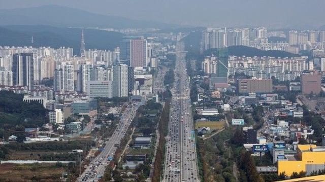 추석 당일 6일 귀경길 정체 몸살…부산→서울 9시간 40분 