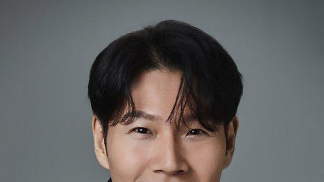 김종국, 손흥민 경기 관람 포착…아내도 함께?