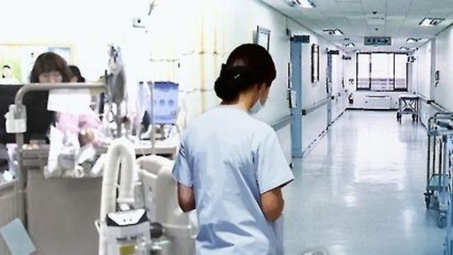 60만 간호사들이여, 환자와 국민의 손을 잡아라