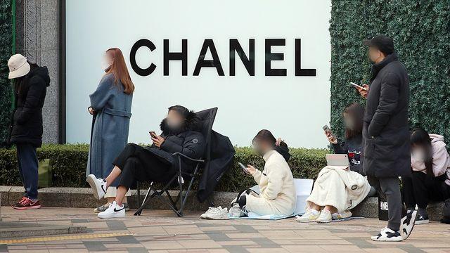 샤넬·구찌 아니다…추석 앞두고 한국서 불티나게 팔린 명품 브랜드 1위는 '이것'