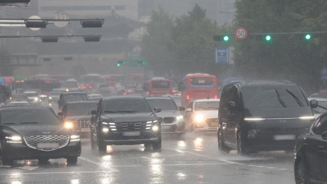 [오늘 날씨] 흐리고 비 내리는 추석…보름달 관측 어려울 듯