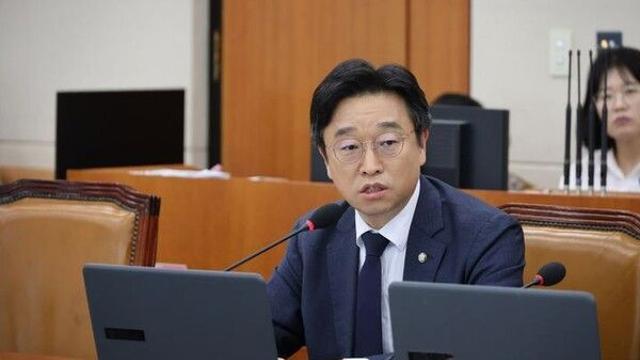 與이용우 