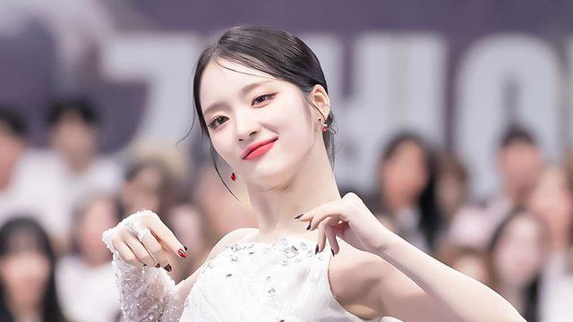 [움짤] 아이칠린 이지, 여유만만 (아육대 B하인드)