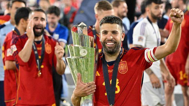바르셀로나·스페인 축구대표 출신 풀백 알바, MLS 시즌 후 은퇴