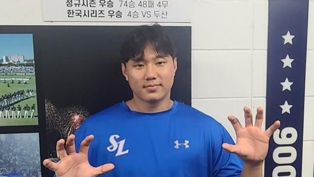 고졸 신인인데 '65G' 뛰고 첫 가을 153km '쾅'→KK 퍼펙트…