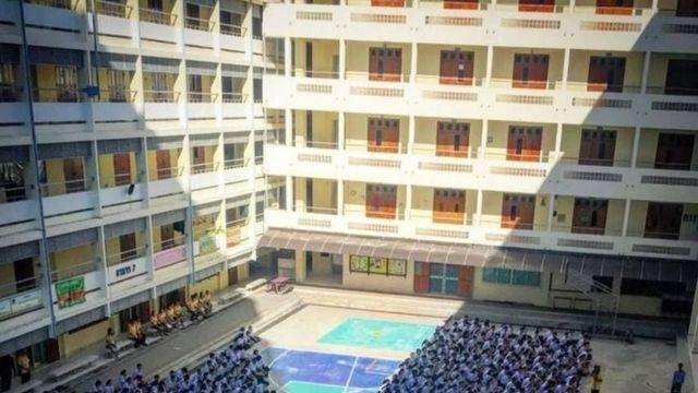 벰파이어 학교의 특징.jpg