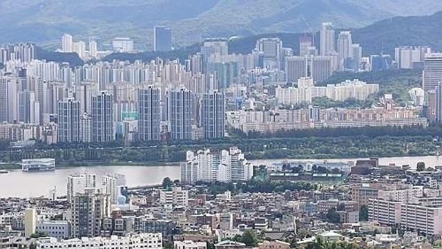 한강벨트 과열에 서울 아파트 15억 초과 고가 거래 다시 늘었다