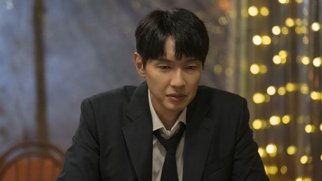 '퍼스트레이디' 유진, 공장 노동자 출신 지현우 PICK 