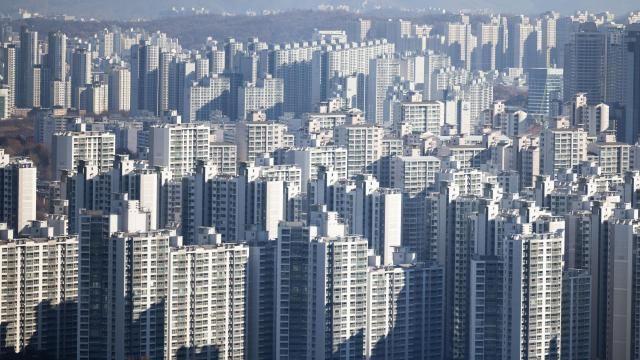 서울 아파트 외국인 보유 급증...미국인 1위, 강남·마·용·성·광 집중
