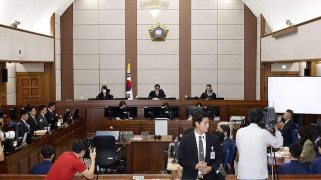 특검이 쏘아올린 '재판 중계'… 알 권리냐, 여론재판이냐