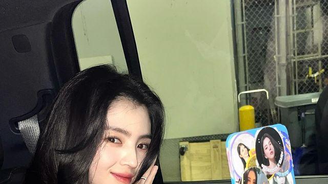 한소희·윈터·강민경이 입은 청청 데님 셔츠 코디