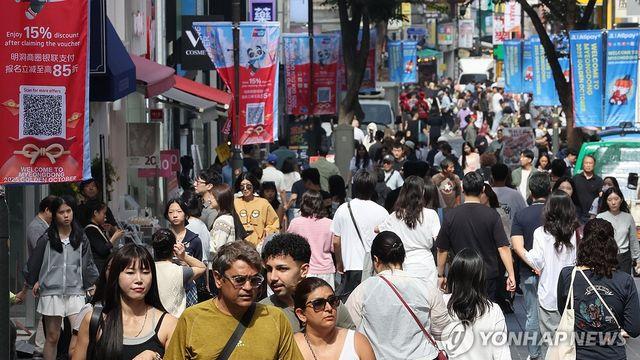 9월 중국인 방한객 16% 늘어…추석 연휴에도 '북적북적'