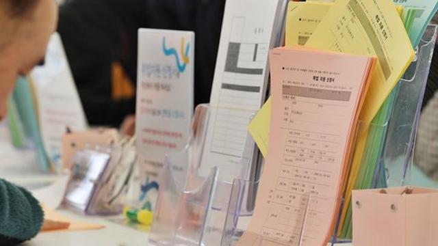 한 달 용돈 25만원도 못 받는 고령층... 이젠 국가와 본인 몫에 달렸다